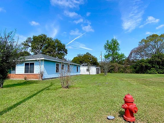 2 lots next door are $150k