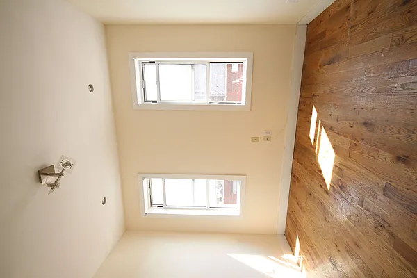 Rented by Nooklyn NYC LLC | media 13