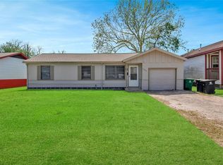 11710 Palmsprings Dr, Houston, TX 77034
