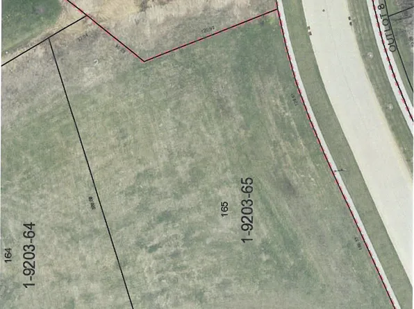 7136 N Purdy Pkwy #165, Appleton, WI 54913