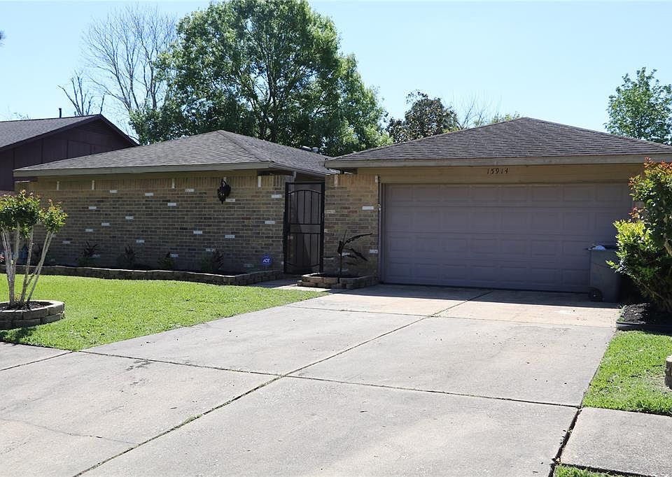 1st image of 15914 Havenhurst Dr