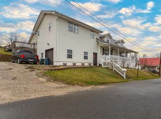 1200 Grandview Dr, Catlettsburg, KY 41129