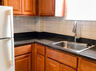 85 Trapelo Rd APT 37, Waltham, MA 02452