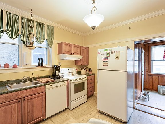 5th image of 5728 N Talman Ave