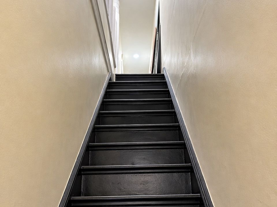 1st image of 6167 Torresdale Ave #2