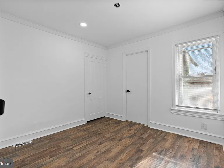 302 N Main St #3 — Photo 15