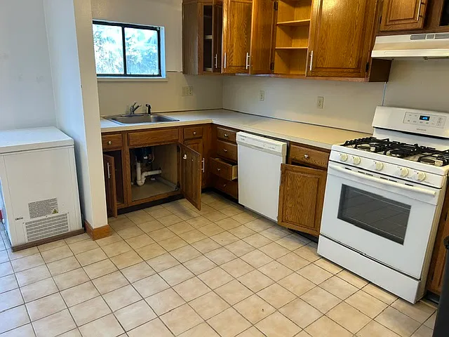 345 Summer St #1