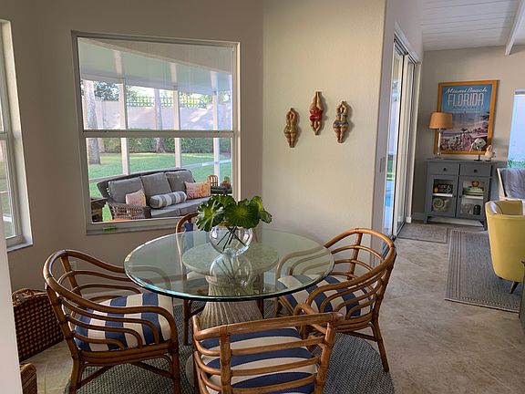 4th image of 100 Grand Oak Cir