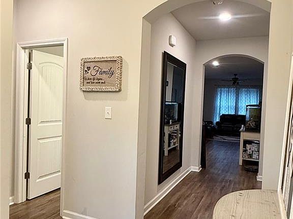 3rd image of 47697 Cathy Ln