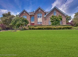 64 Country View Dr, Freehold, NJ 07728