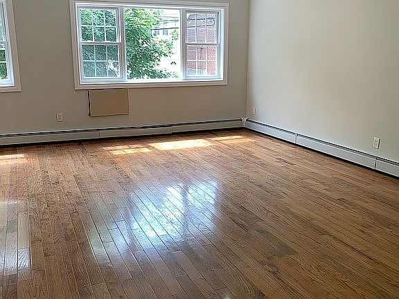 2nd image of 3956 De Reimer Ave