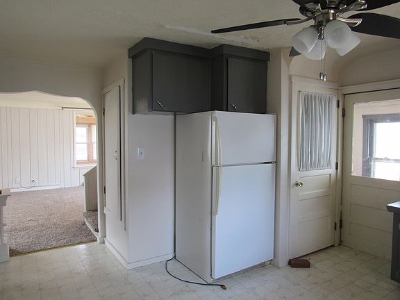 4th image of 5513 Main St