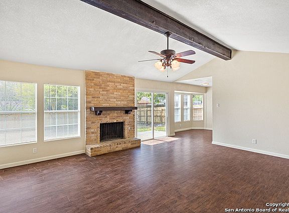 3rd image of 1027 Gallatin Dr