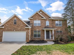 901 Heathgate Rd, Knoxville, TN 37922