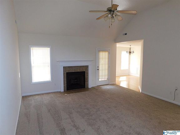 4th image of 143 Danika Dr NW
