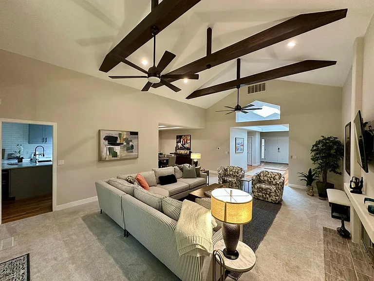9048 Gleneagle Dr — Photo 8