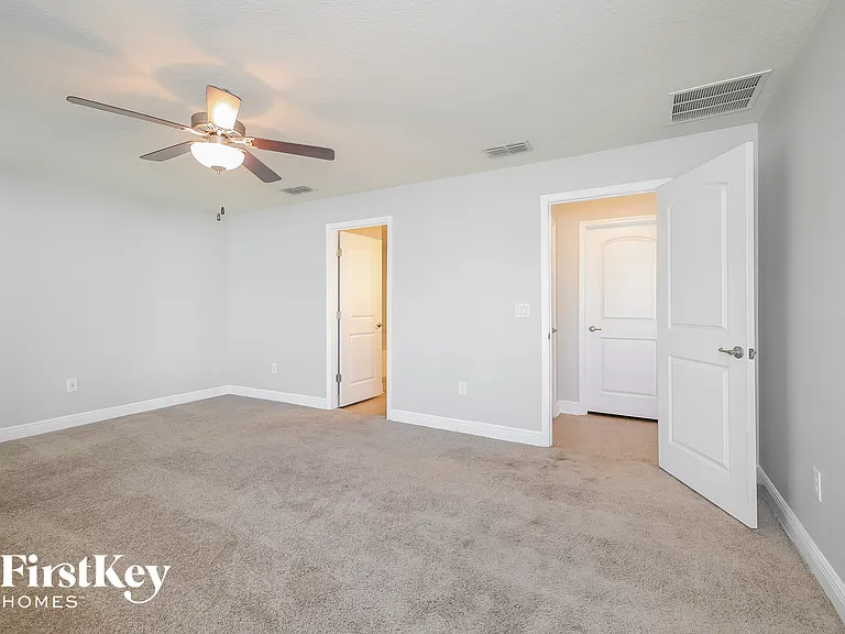 805 Colville Dr — Photo 12