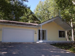 7887 6th St, Stanwood, MI 49346