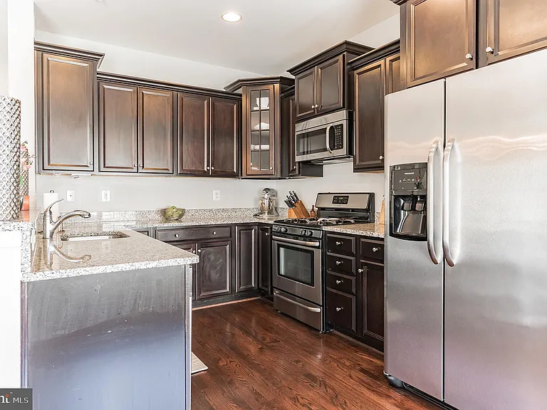 2531 Standifer Pl — Photo 21