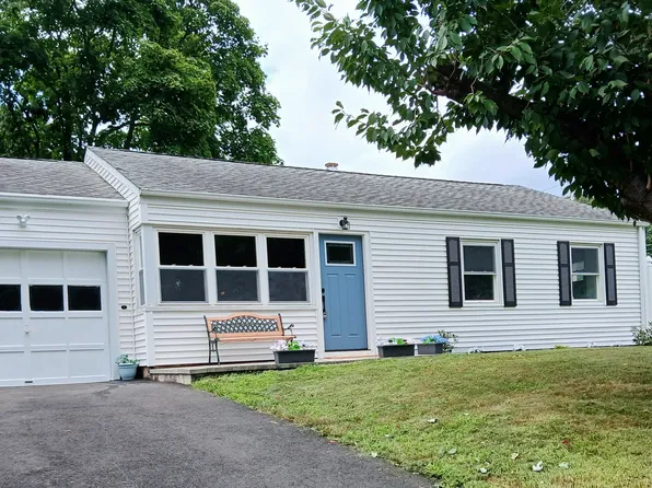 8 Jenna Road, Wallingford, CT 06492