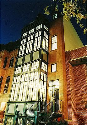 4 unit building