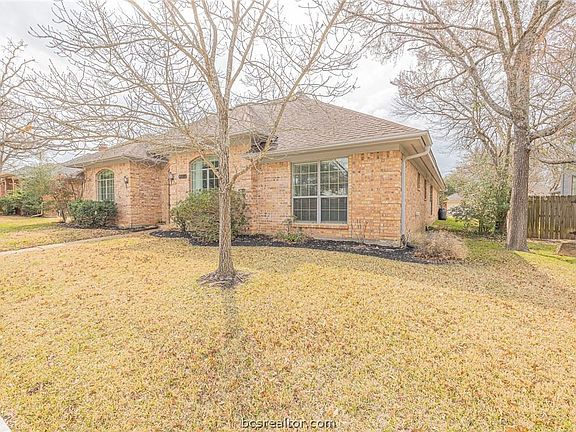4th image of 9214 Stonebrook Dr