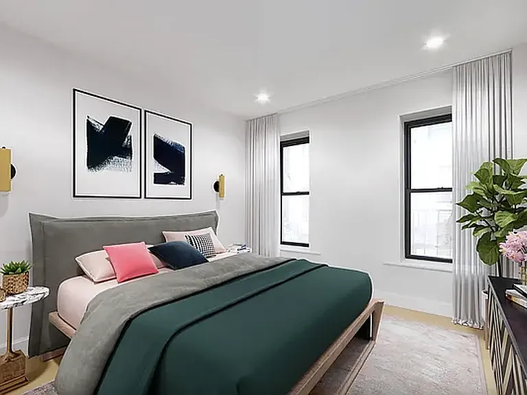 236 W 10th St #10 — Photo 3