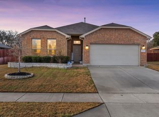 1080 Mooring Dr, Azle, TX 76020