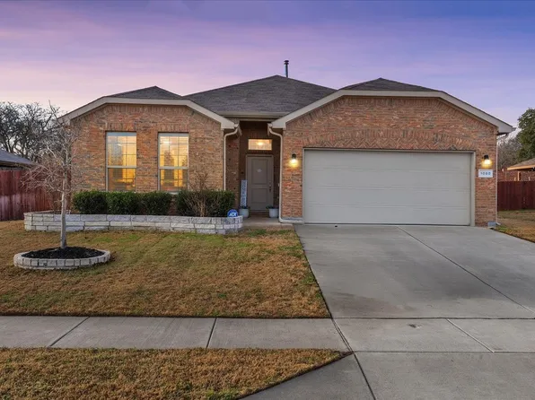 1080 Mooring Dr, Azle, TX 76020