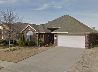 9129 Winding River Dr, Fort Worth, TX 76118