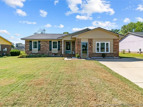 1049 Glen Reilly Dr, Fayetteville, NC 28314