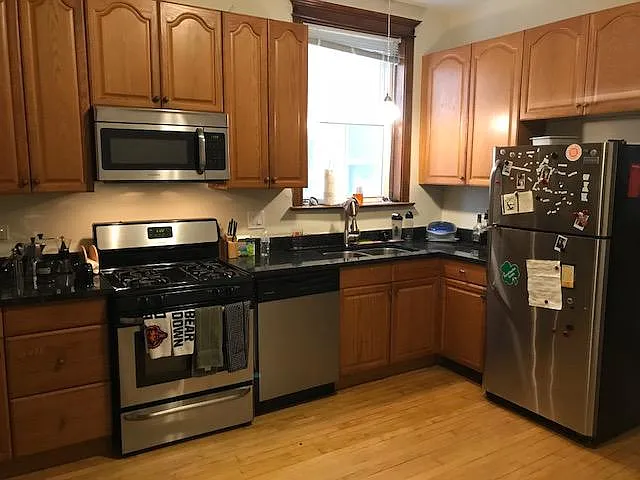 Building Photo - 3728 N Racine Ave #1