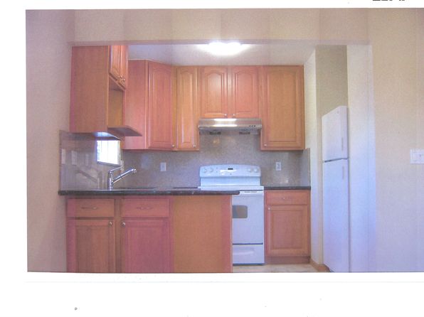 20653 Park Cir E APT 3
