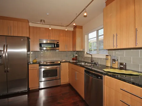 511 100th Ave NE APT 307, Bellevue, WA 98004