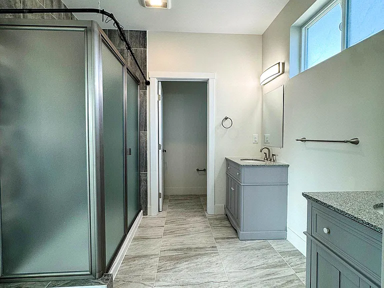 578 Marin Ave — Photo 6