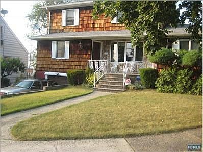 1st image of 16 Allan Dr