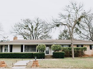 8800 Oriole Dr, Woodway, TX 76712