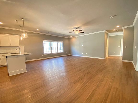 3rd image of 2079 N Penelope Ln