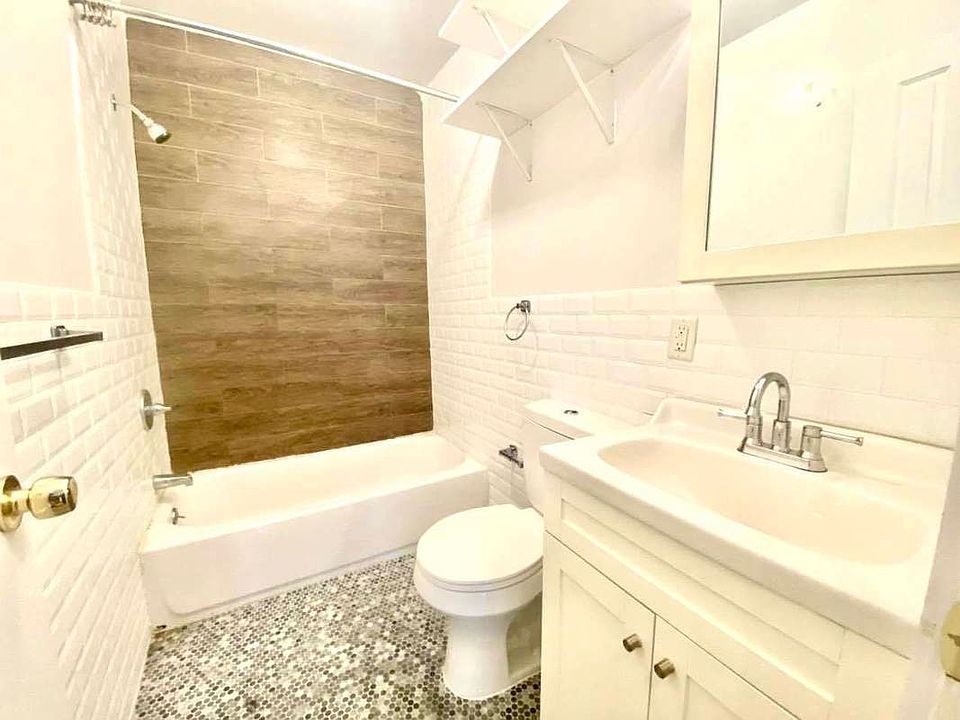2nd image of 480 Greene Ave APT 1F