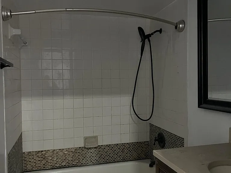 1733 Greer Ave — Photo 6