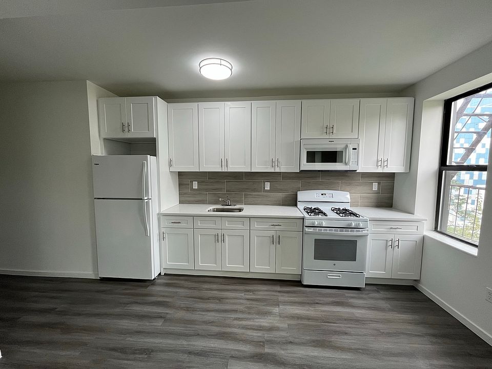 1st image of 74 Post Ave APT 2B