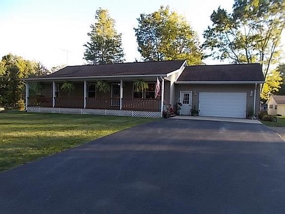 2nd image of 12125 Oakmont Dr