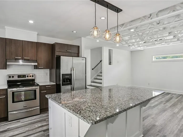 21 Skyline Way NE — Photo 20
