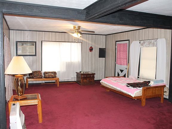 2nd image of 101 Broadnax St Ste B