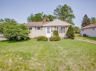 916 Sussex Dr, South Bend, IN