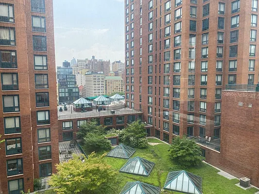 Rented by Realty Group International | media 7