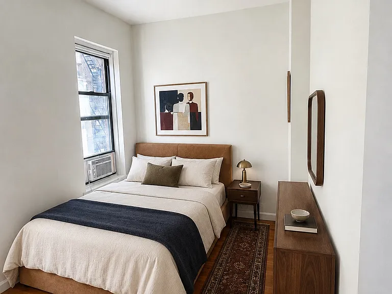 55 E 95th St #5C — Photo 2