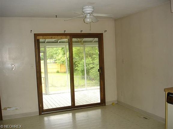 5th image of 947 Westland Dr