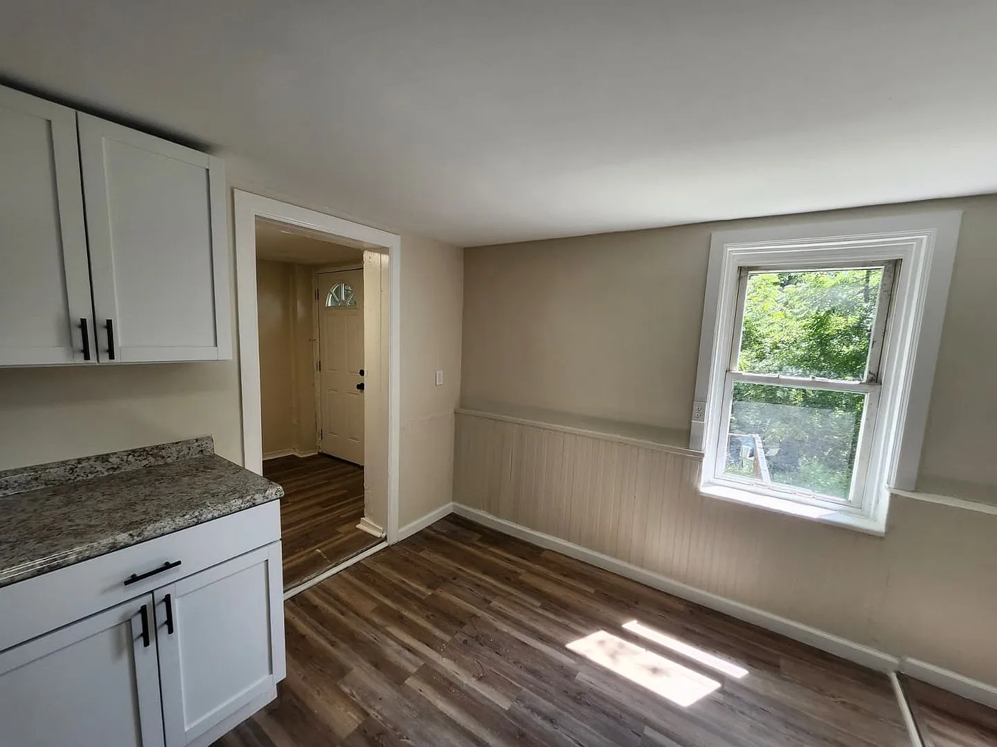 Charming 1BR Home in McKees Rocks Section 8 Considered! — Photo 3