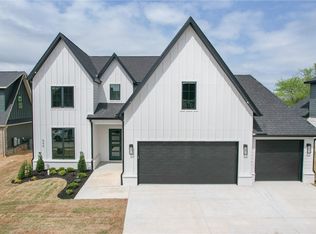 506 SW Autumn Hills Rd, Bentonville, AR 72712